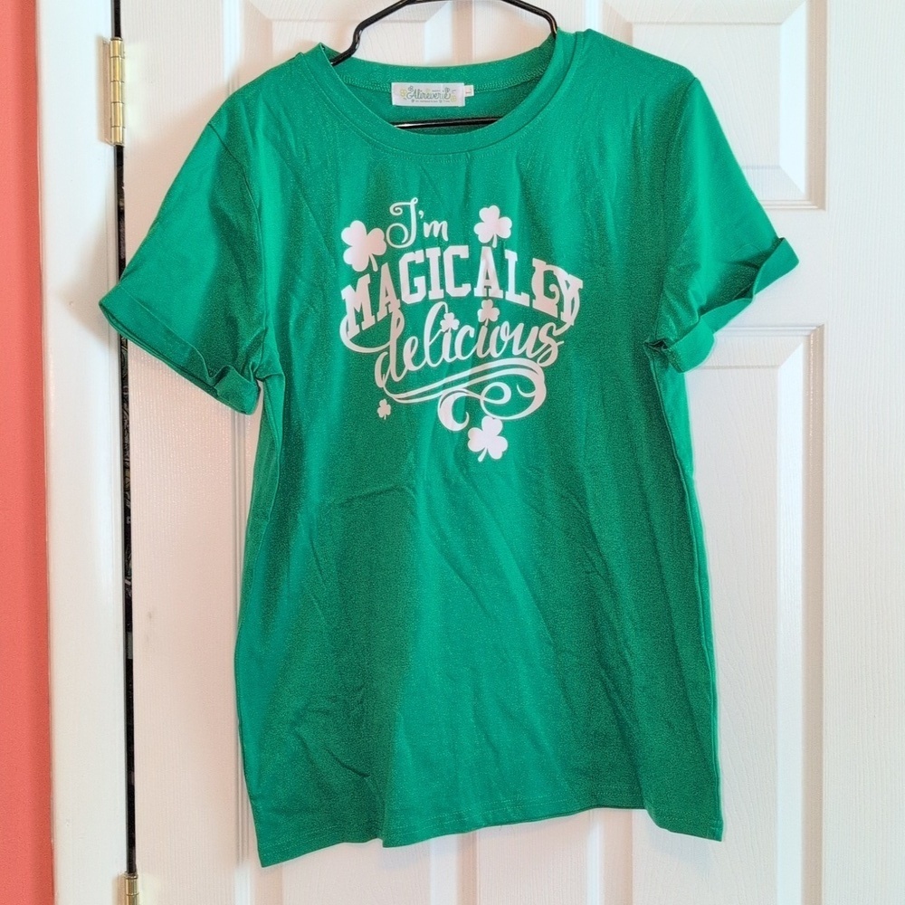 Women's Kelly Green St. Patrick's Day Magically Delicious T-shirt